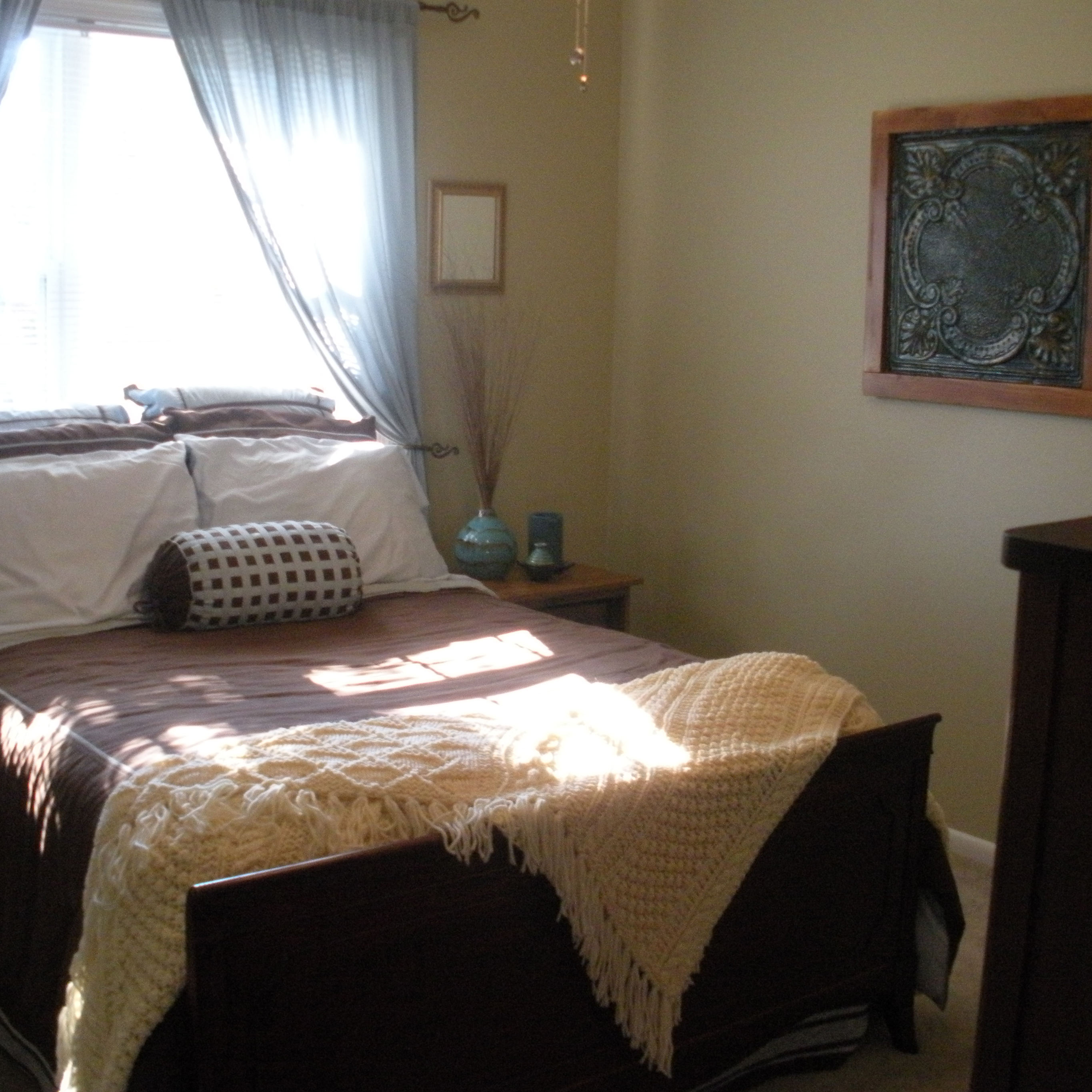 guest bedroom before & after